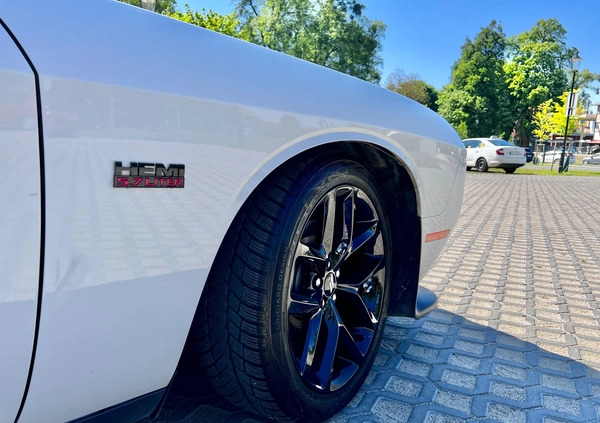 Dodge Challenger cena 139000 przebieg: 55000, rok produkcji 2019 z Wejherowo małe 781